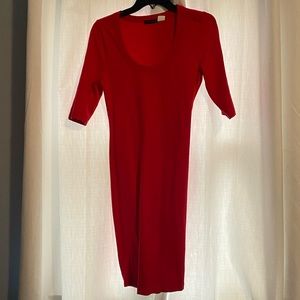 Great vibrant red dress with 3/4 sleeves! Perfect for the holidays!
